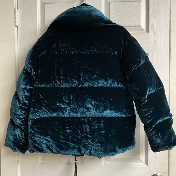 Atenea Down Jacket - Picture 3 of 5